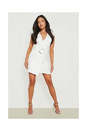 Boohoo Petite Sleeveless Ring Detail Blazer Dress