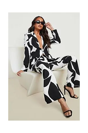 Boohoo Petite Abstract Print Slim Line Flared Trouser