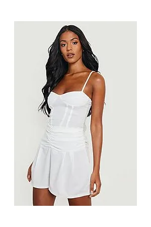Boohoo Tal Ruched Waist Pleat Tailored Shorts