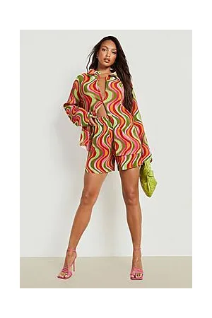 Boohoo Tall Swirl Print Plisse Shorts