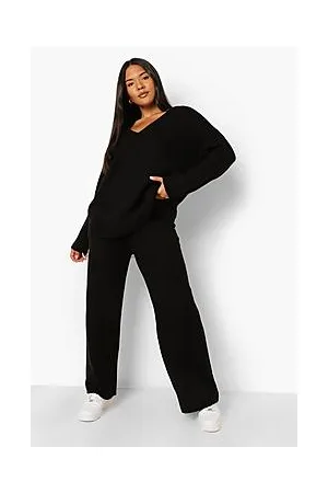 Boohoo Plus Knitted V Neck Jumper Loungewear Set