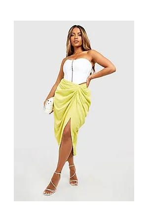 Boohoo Plus Woven Ruched Front And Back Midi Skirt