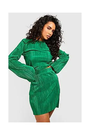Boohoo Plisse Shoulder Pad Top & Mini Skirt