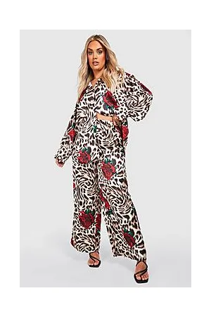 Boohoo Plus Satin Leopard Print Wide Leg Trousers Co-ord