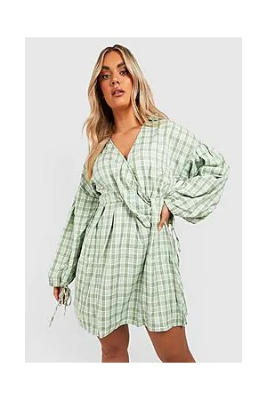 Boohoo Plus Check Wrap Smock Dress