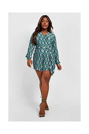 Boohoo Plus Abstract Plisse Belted Playsuit