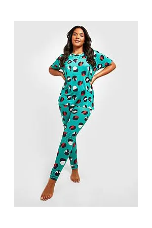 Boohoo Plus Contrast Leopard Print T-Shirt & Trousers Pyjama Set