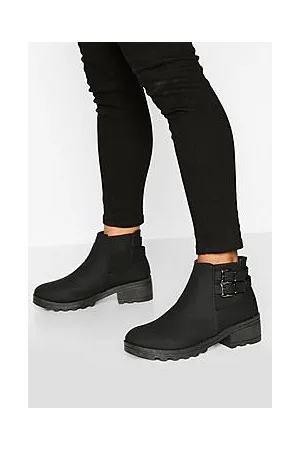 Boohoo Buckle Detail Block Heel Chelsea Boots
