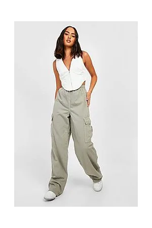 Boohoo Multi Cargo Pocket Straight Fit Trouser