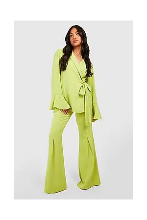Boohoo Petite Woven Split Front Seam Detail Trouser