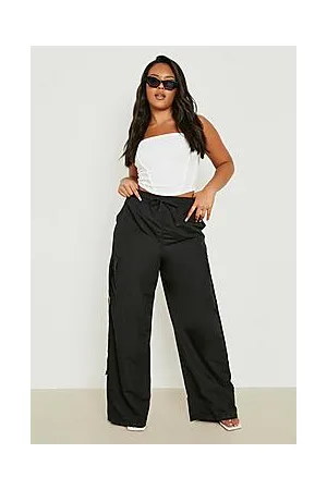 Boohoo Plus Elasticated Waist Cargo Trouser