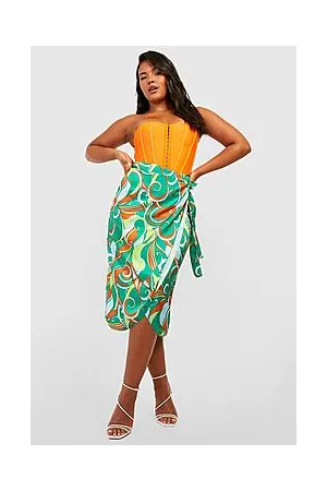 Boohoo Plus Abstract Printed Satin Slip Skirt