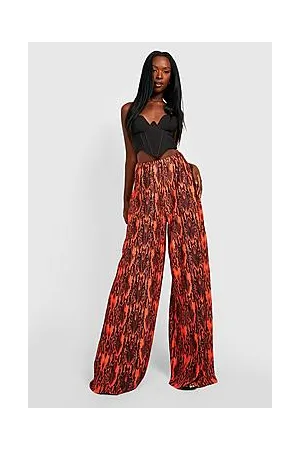 Boohoo Snake Plisse Extreme Wide Full Length Trousers
