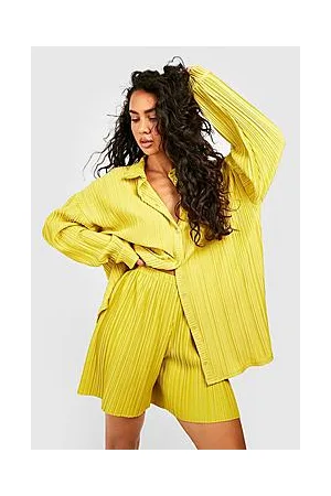 Boohoo Matte Plisse Relaxed Fit Shorts