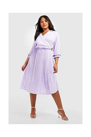 Boohoo Plus Ruffle Detail Pleated Midi Dress