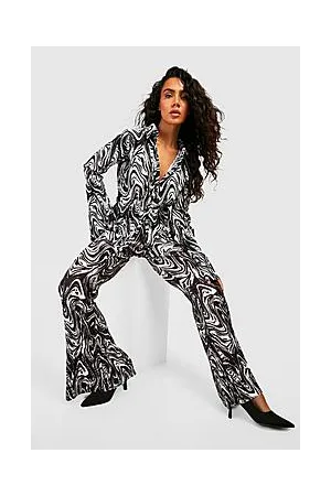 Boohoo Mono Abstract Plisse Relaxed Fit Shirt