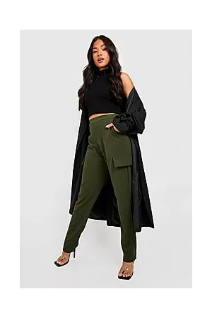 Boohoo Petite Basic Straight Leg Loose Cargo Trouser