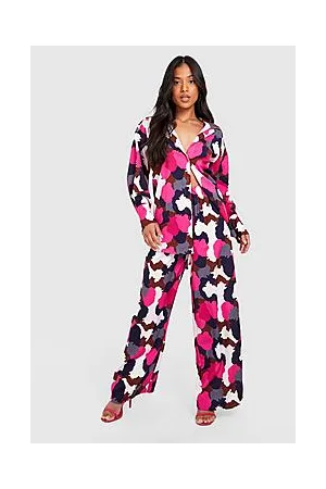 Boohoo Petite Abstract Print Wide Leg Trousers