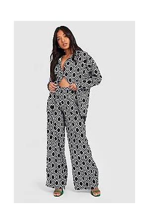 Boohoo Petite Abstract Print Wide Leg Trousers
