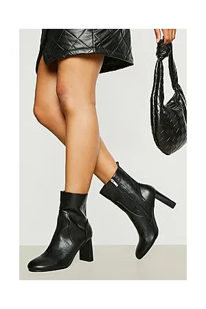 Boohoo Wide Fit Flat Heel Round Toe Ankle Boots
