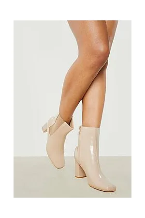 Boohoo Wide Fit Heeled Chelsea Detail Ankle Boots