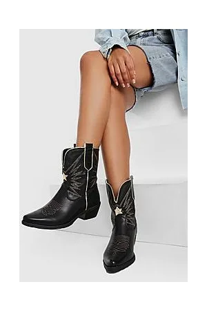 Boohoo Contrast Stitch Embroidered Western Cowboy Boots