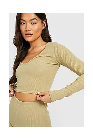 Boohoo Ribbed V Neck Long Sleeved Crop Top