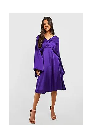 Boohoo Satin Kimono Sleeve Midi Skater Dress