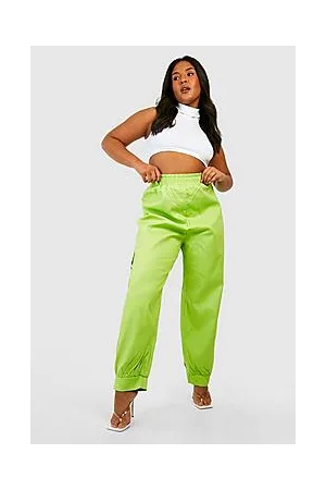 Boohoo Plus Pocket Detail Balloon Cargo Trousers