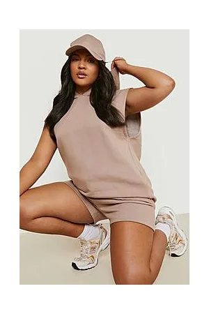 Boohoo Plus Hooded Sleeveless Hoody & Shorts Set