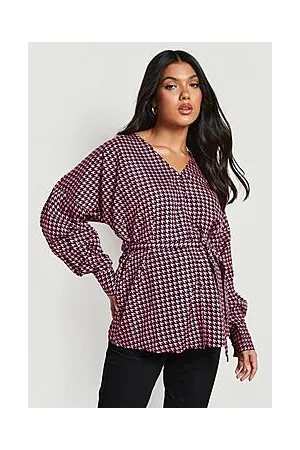 Boohoo Maternity Dogtooth Button Belted Blouse