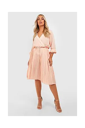 Boohoo Plus Ruffle Detail Pleated Midi Dress
