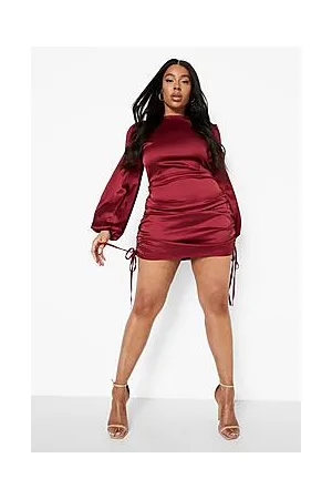 Boohoo Plus Woven Satin Ruched Bodycon Dress