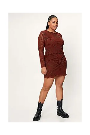 Boohoo Plus Size Marble Flock Mesh Mini Skirt