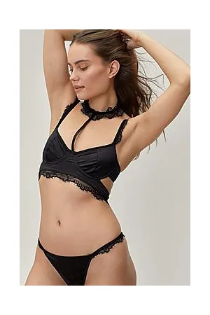 Boohoo Satin Lace Trim Underwire Strappy Choker Bralette And Thong