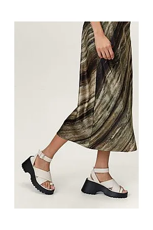 Boohoo Faux Leather Toe Loop Chunky Wedge Sandals