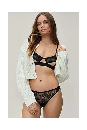 Boohoo Scallop Lace Cut Out Underwire Lingerie Set