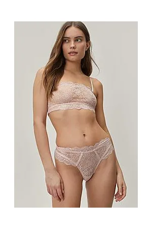 Boohoo Scalloped Lace Bralette And Panties Lingerie Set
