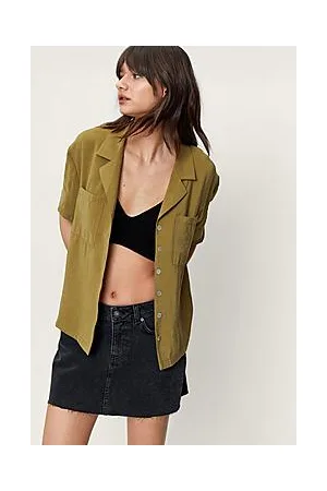 Boohoo Button Down Collared Short Sleeve Shirt