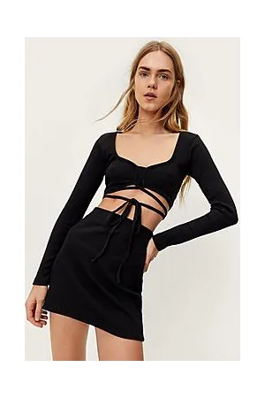 Boohoo Jersey Tie Front Top And Skirt Set