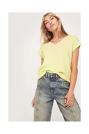 Boohoo Knitted V Neck Sleeveless Sweater Vest