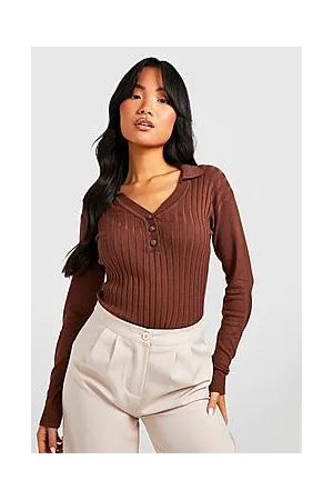 Boohoo Petite V Neck Buttoned Rib Knit Top