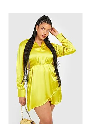 Boohoo The Plus Satin Mini Wrap Dress