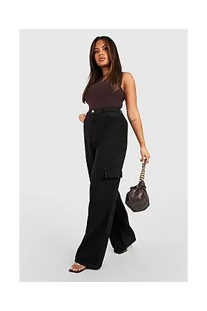 Boohoo Plus Khaki Cargo Jeans