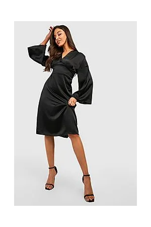 Boohoo Satin Batwing Plunge Midi Dress