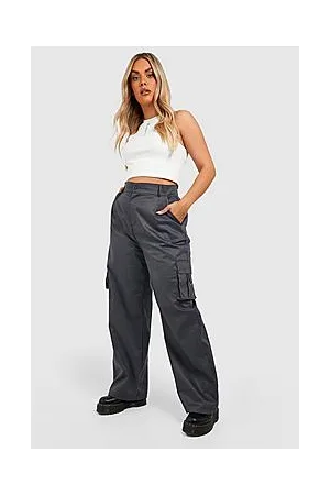 Boohoo Plus Wide Leg Pocket Cargo Trousers