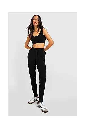 Boohoo Scoop Bralet And Jogger Knitted Set