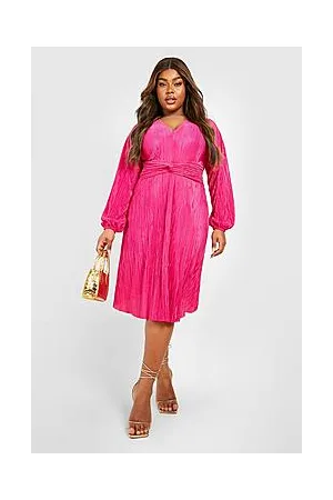 Boohoo Plus Plisse Skater Dress