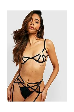 Boohoo Heart Cut Out Strapping Set