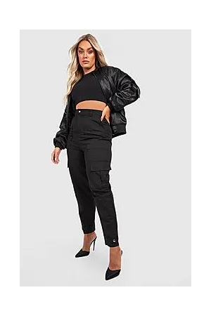 Boohoo Plus Cargo Pocket Tapered Twill Trousers
